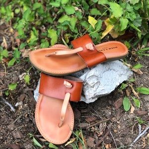 Two-tone brown leather sandals